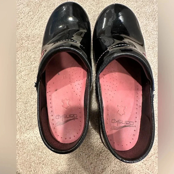 Dansko Professional Clogs Nursing Black Patent Pink Ribbon Breast Cancer size 37 - Picture 6 of 7